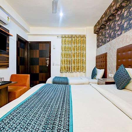 Hotel Square Plaza At Airport Új-Delhi Kültér fotó